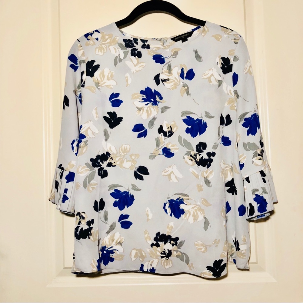 Floral Crepe Top With Pleated Sleeves